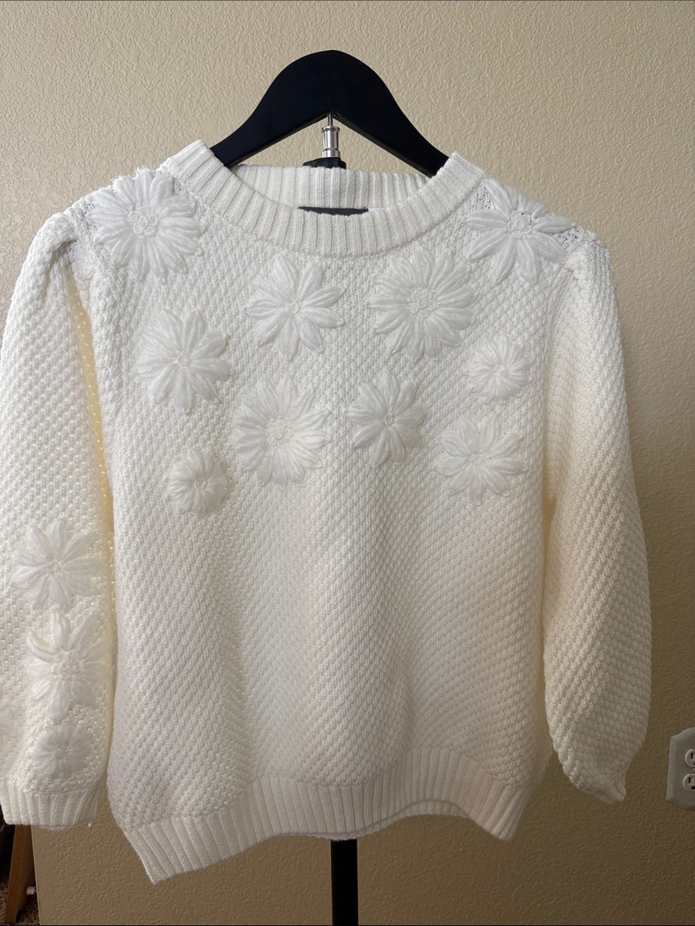 Mint Velvet UK Boutique Cream Floral-Applique Knit Sweater - Women's